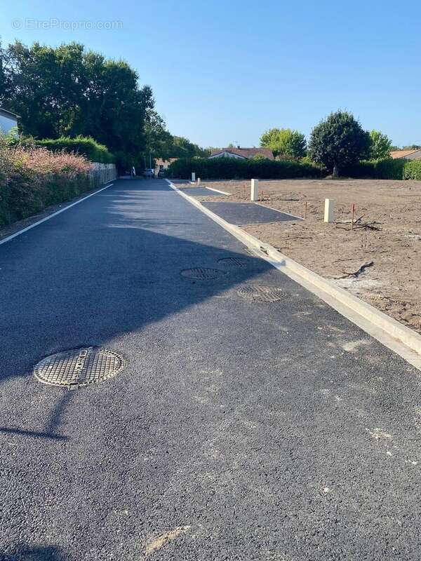 Photo 2 - Terrain à MERIGNAC