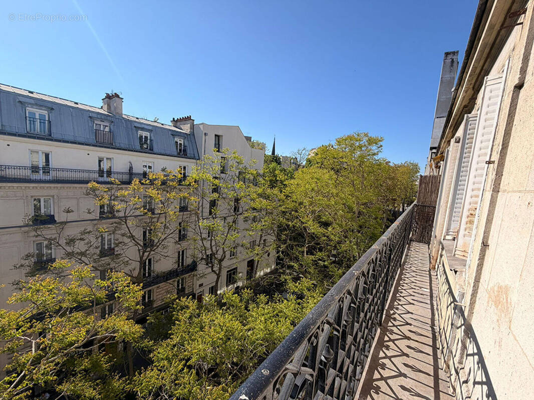 Appartement à PARIS-19E
