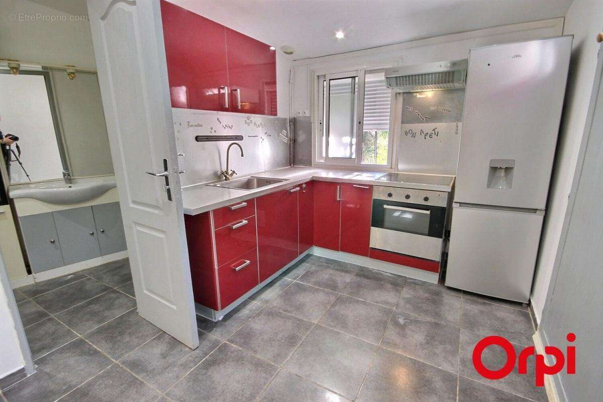 Appartement à MARSEILLE-11E