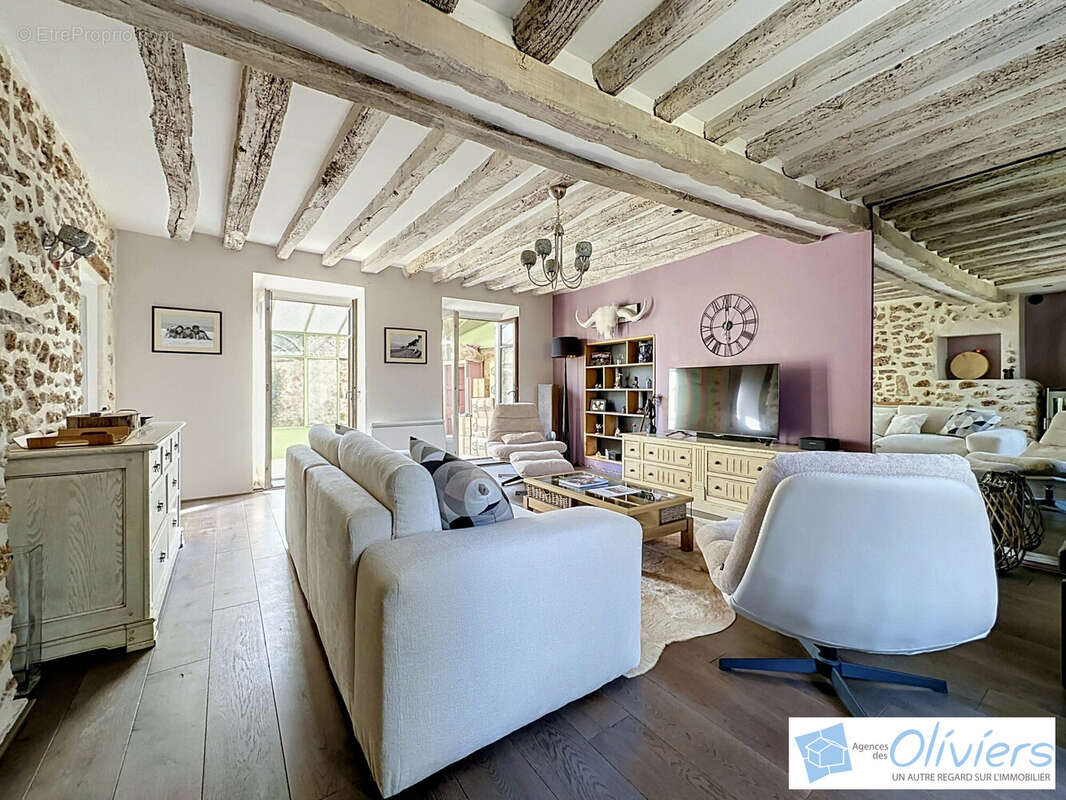 Maison 110 m² à Saint-Lambert  - photo 8