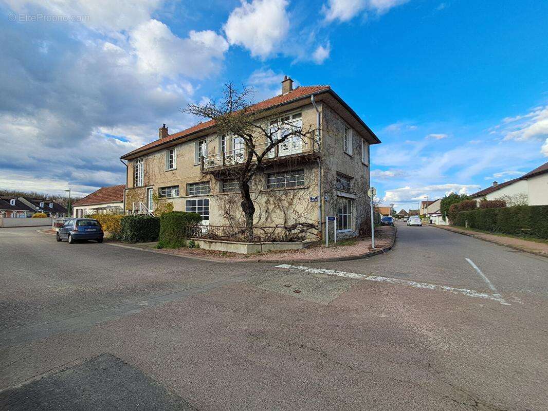 Maison à CHAMPFORGEUIL