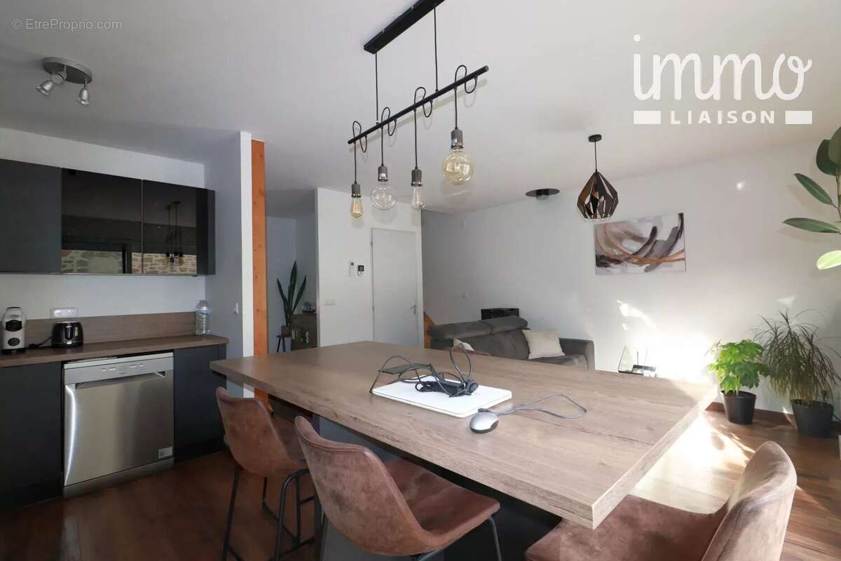 Maison à ALBY-SUR-CHERAN