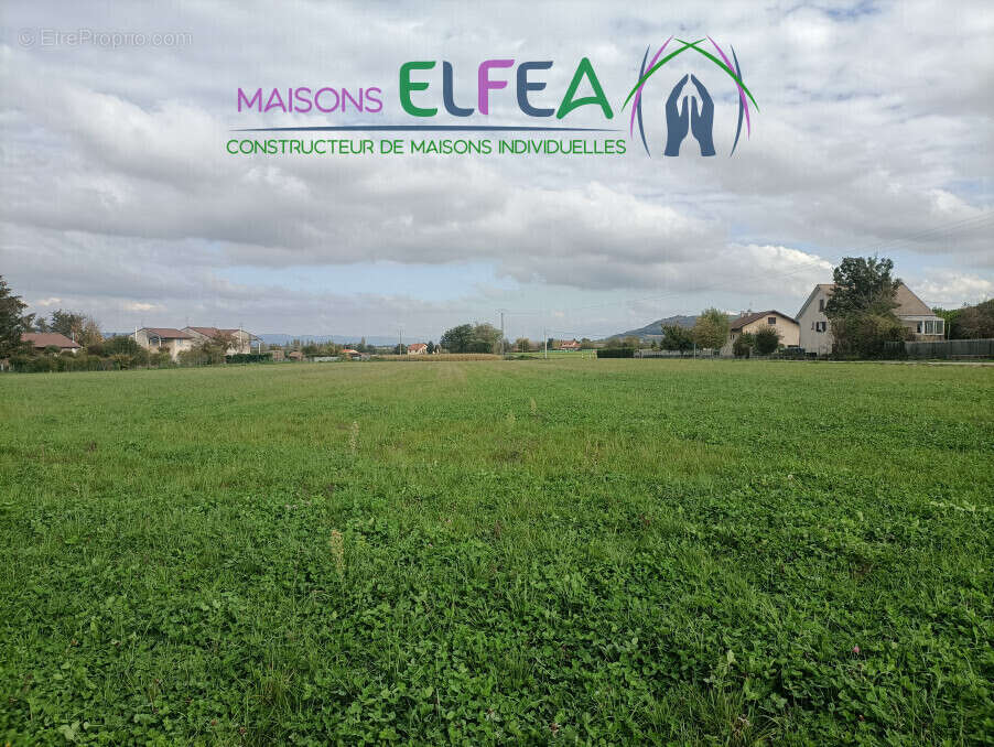 Terrain à VIRIVILLE