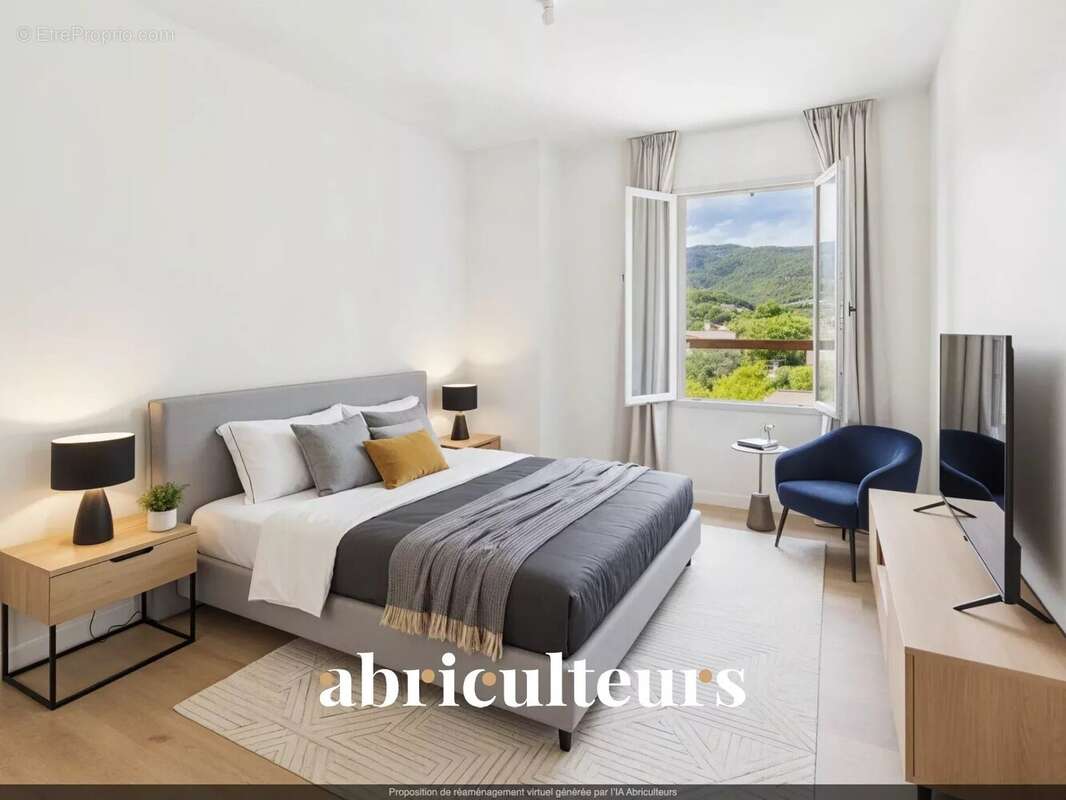Appartement à FAYENCE