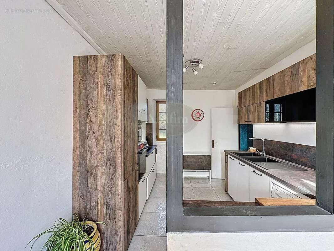 Maison à POUYASTRUC