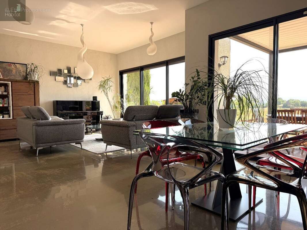 Maison t5 le monastere - photo 3