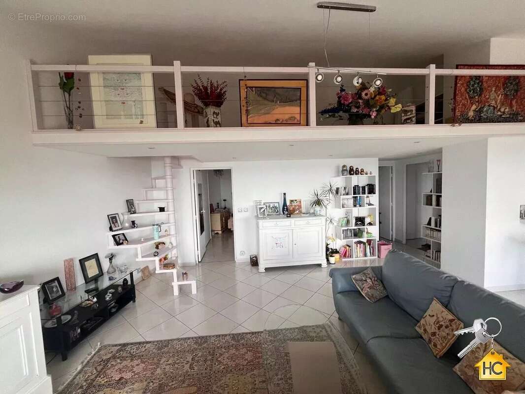 Exclusivite-cannes la bocca-dernier etage - vue mer - dble garage - photo 8