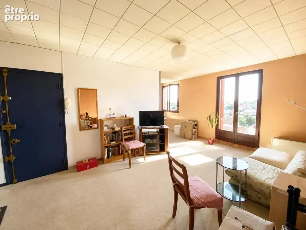 Appartement à LE BLANC-MESNIL