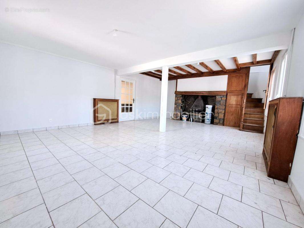 Maison à MAREUIL-CAUBERT