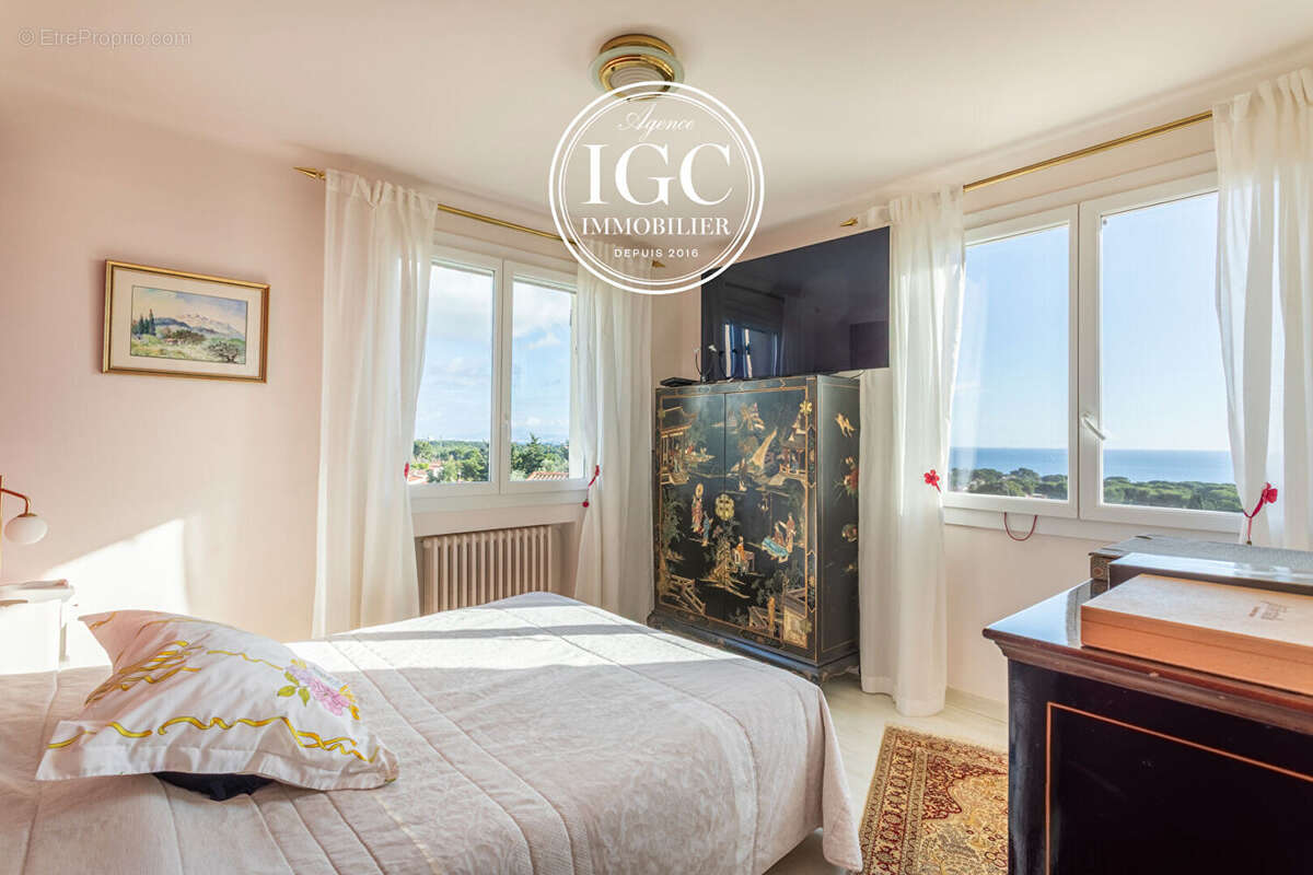 Maison de Prestige à Sausset-les-Pins  Vue Mer Panoramique  180 m² sur 1960 m² de terrain - photo 17