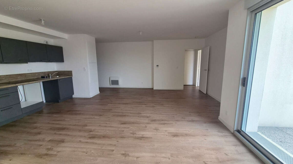 Appartement - 72m² - TOURS NORD - photo 3