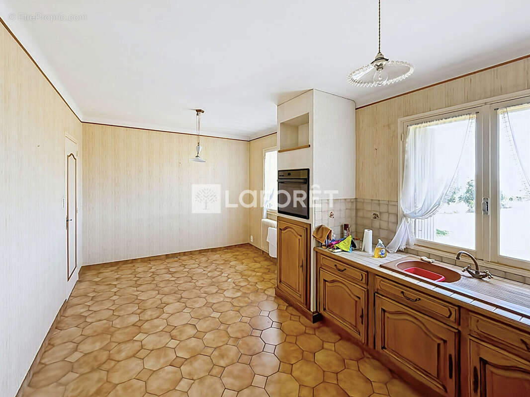 Maison à vendre à LAVIT - 5 pièces avec piscine et jardin - photo 5