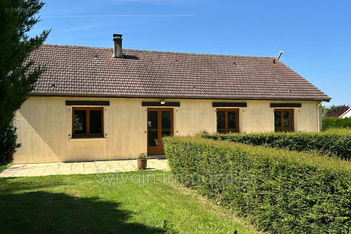 Maison à FEUQUIERES