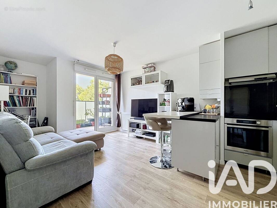 Photo 1 - Appartement à JOUY-LE-MOUTIER