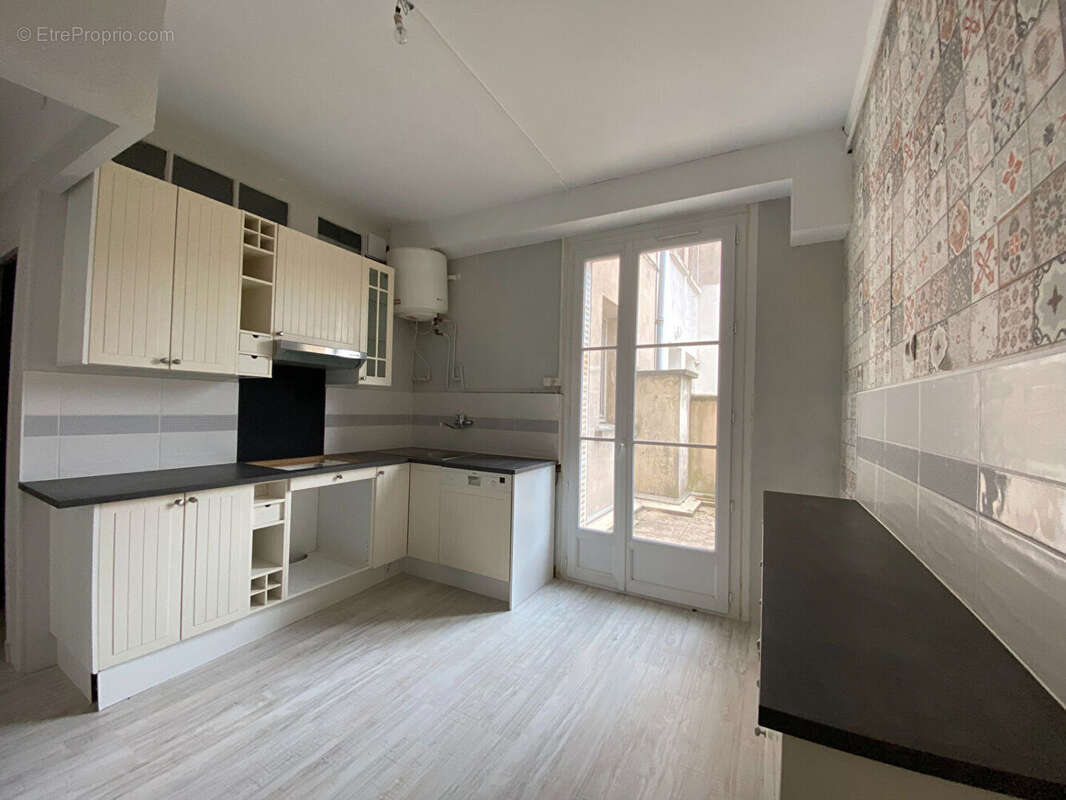 Appartement à FALAISE