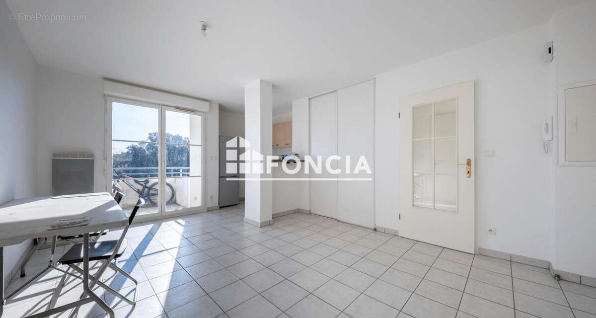 Appartement à FROUZINS