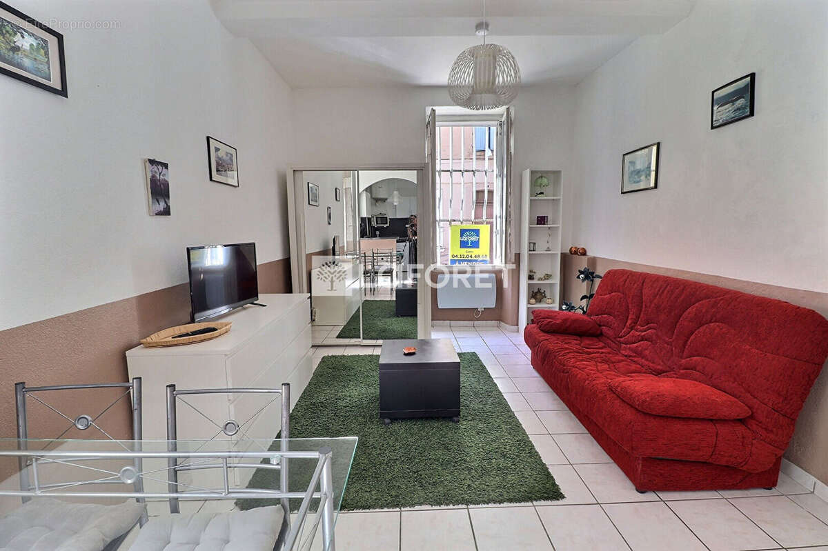 Appartement à CUERS