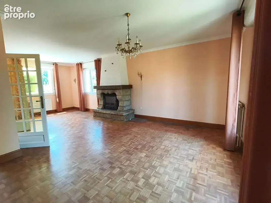 29520 Châteauneuf du Faou maison 5 chambres sur 2700 m² de terrain au calme - photo 6