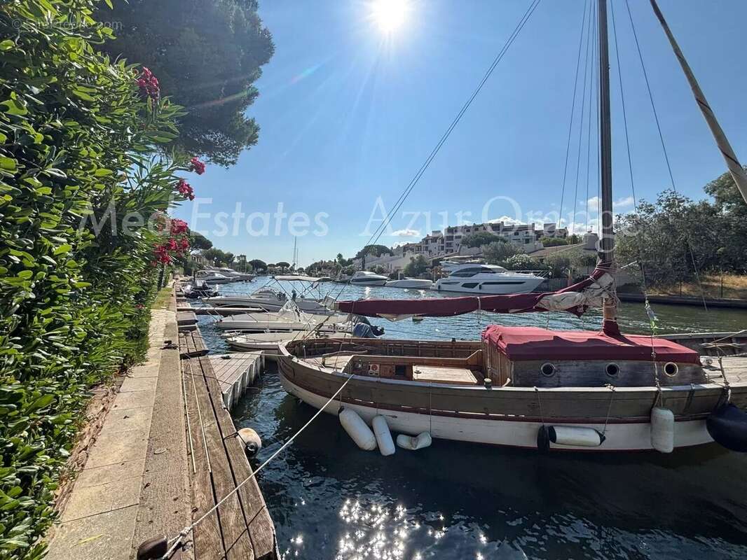 Appartement à GRIMAUD