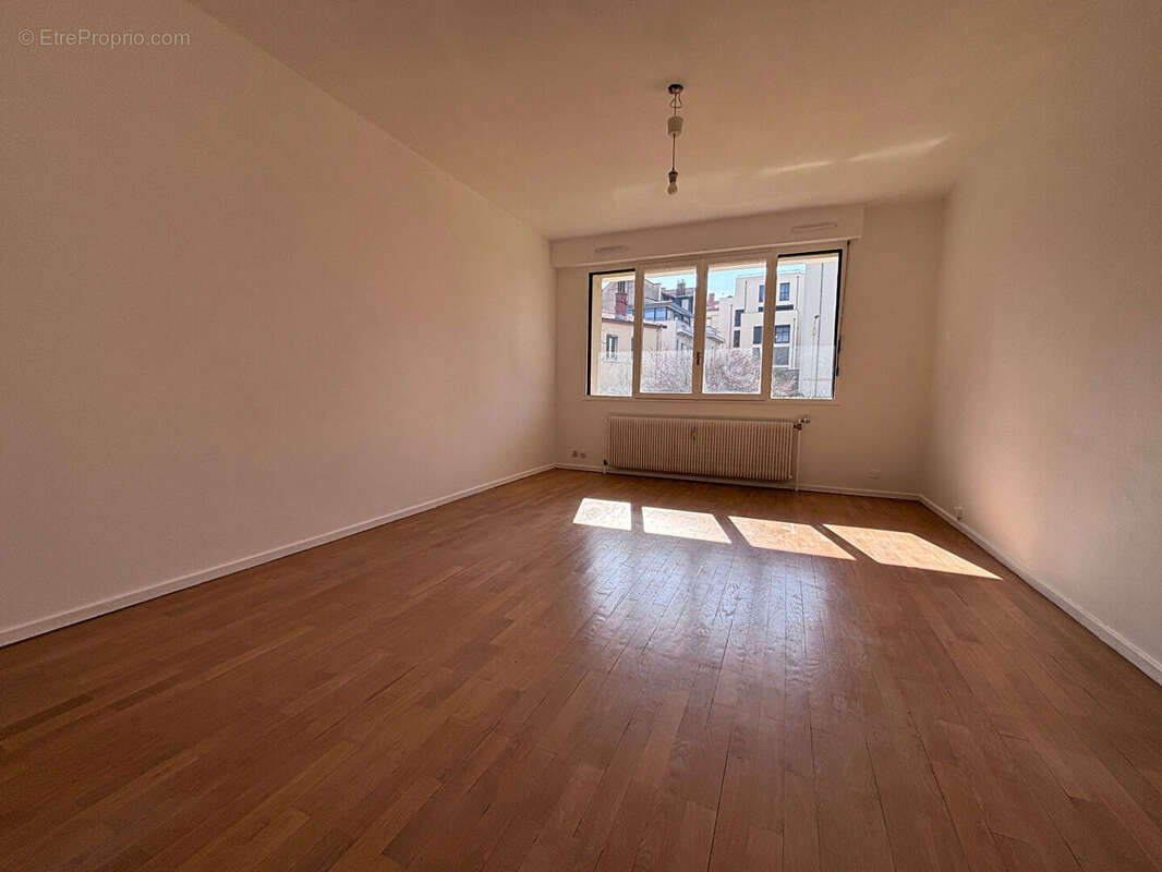 Appartement à LYON-6E