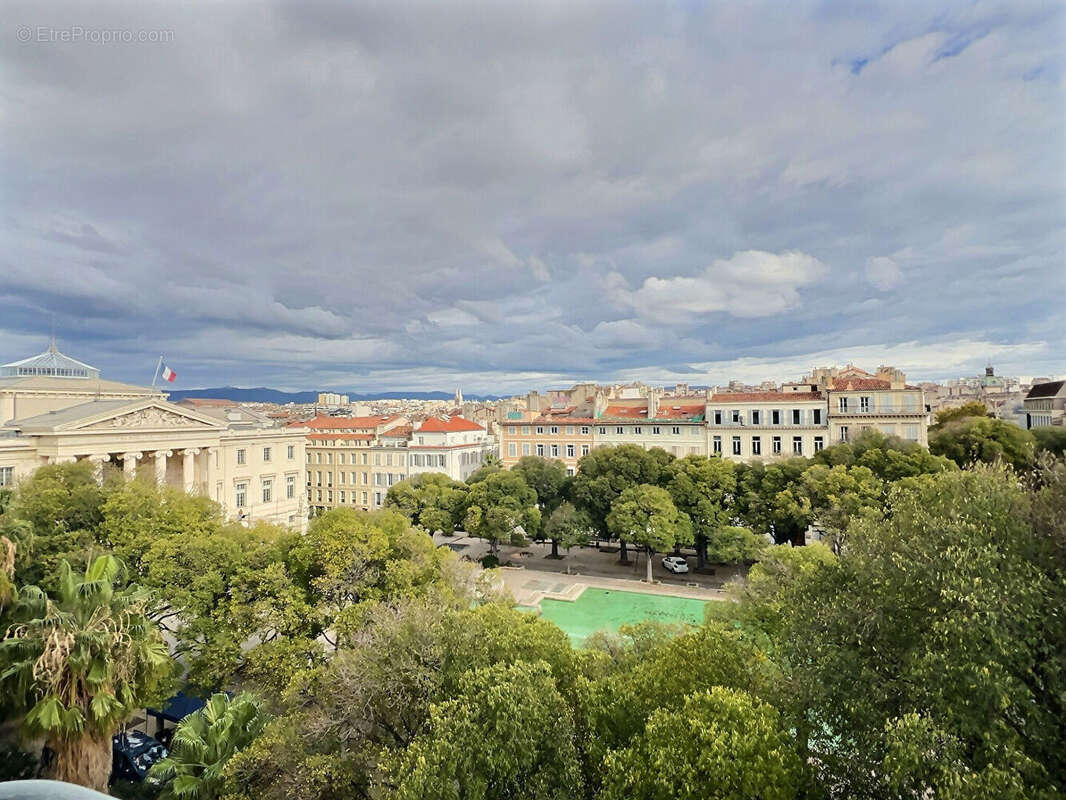 Appartement à MARSEILLE-6E