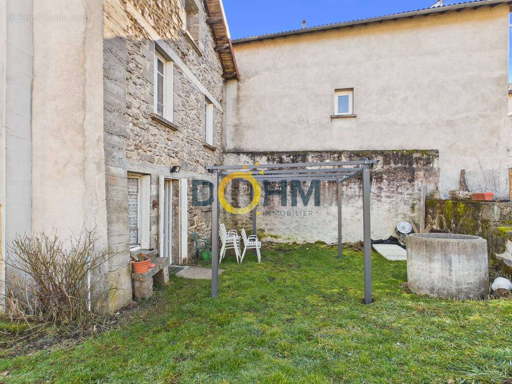 Maison à JULLIANGES