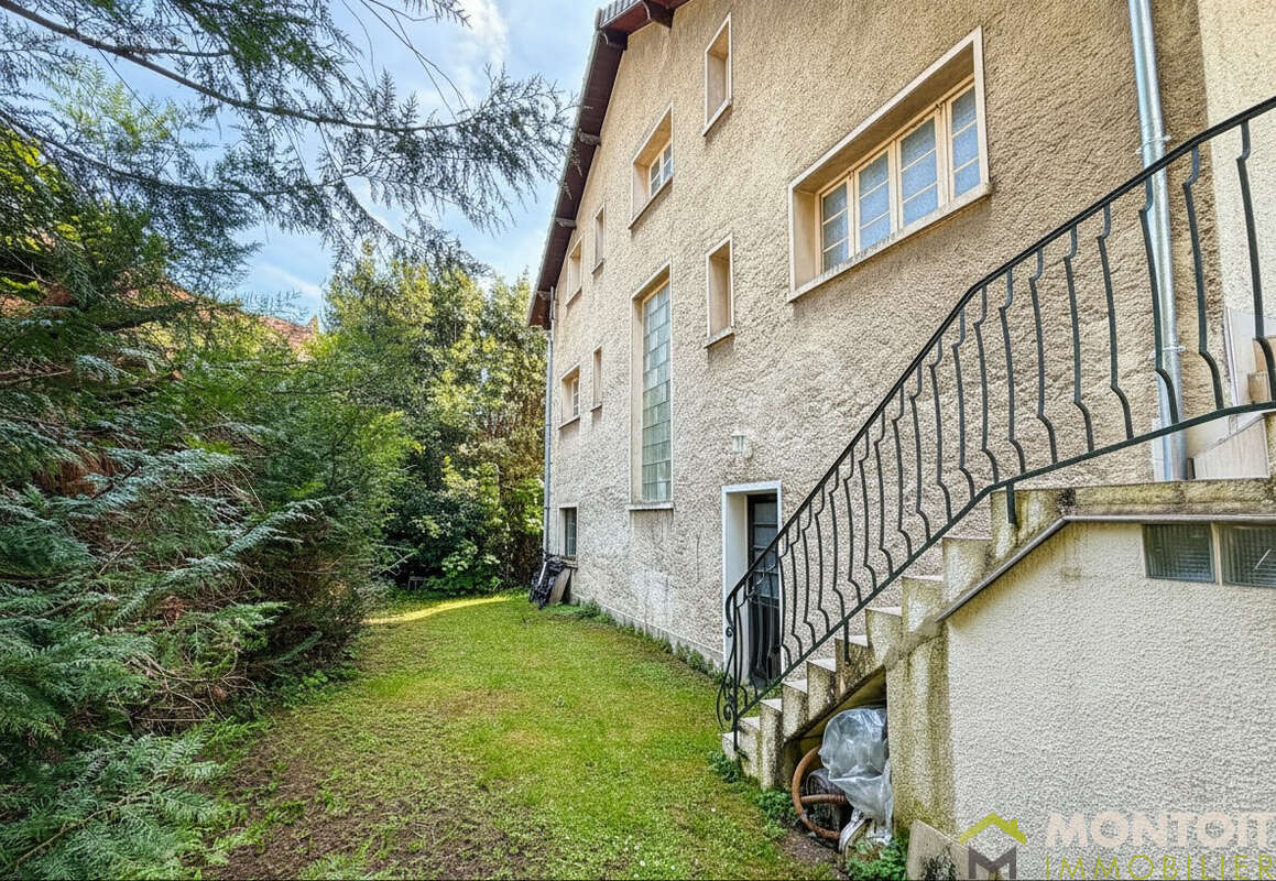 Maison à THIAIS