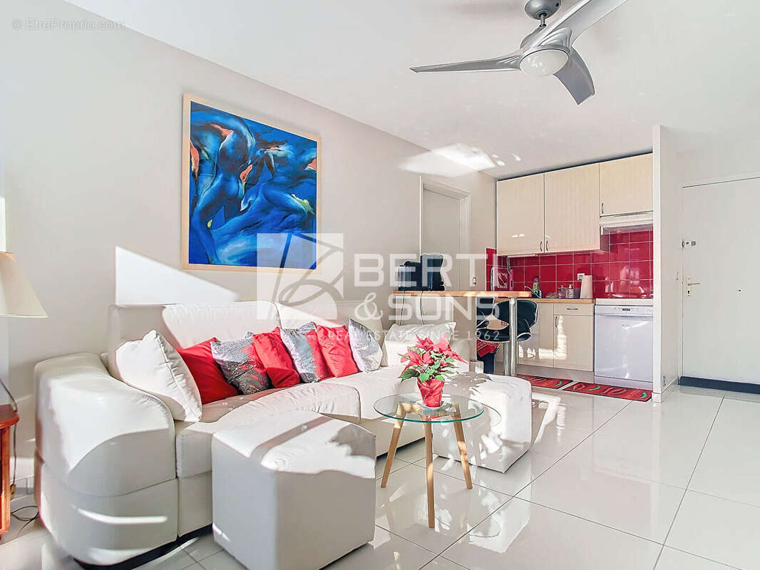 Appartement à MANDELIEU-LA-NAPOULE