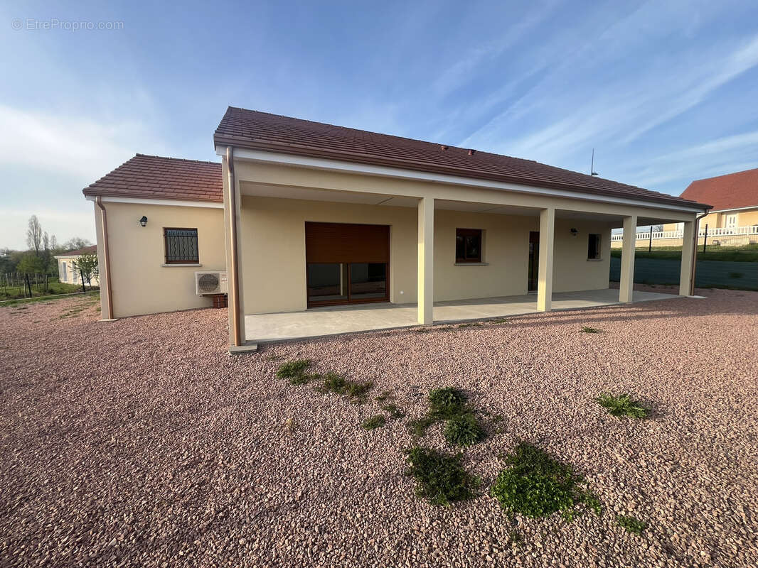 Maison à PARAY-LE-MONIAL