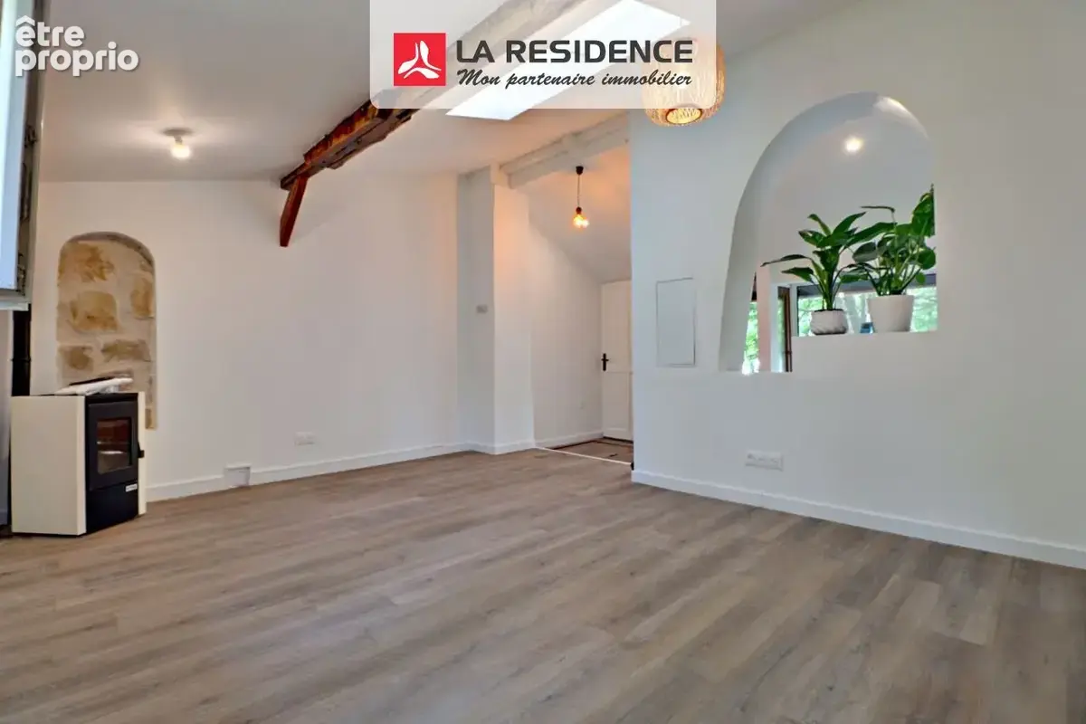 Photo Maison à Maurecourt au prix de 179 900€