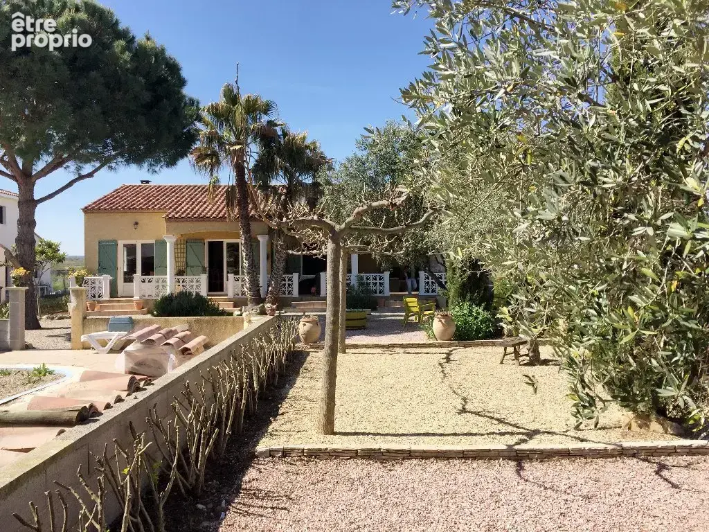 Villa plain pied, dépendance et jardin de 2090m² - photo 17