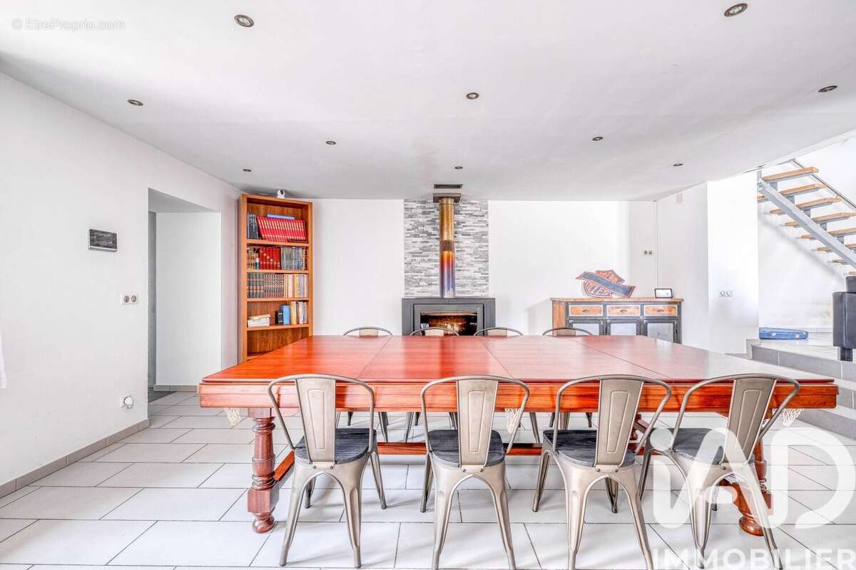 Maison 217 m² à Vendrest  - photo 5