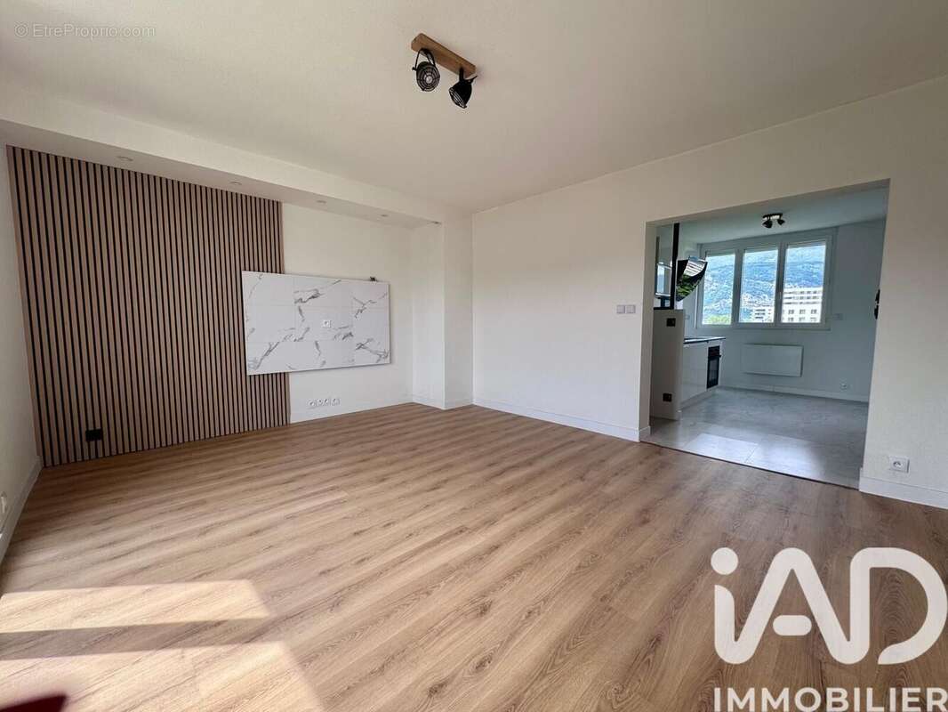 Photo 5 - Appartement à LE PONT-DE-CLAIX