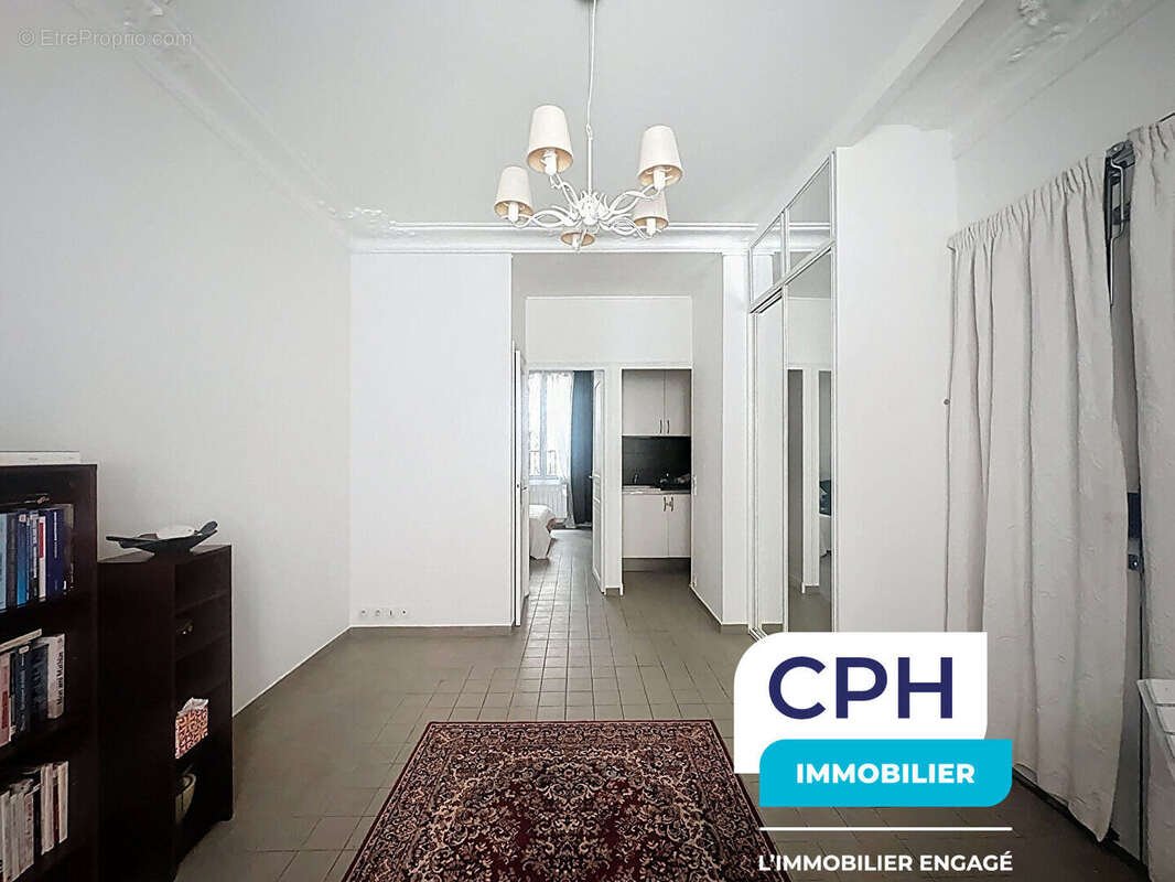 Appartement à PARIS-18E