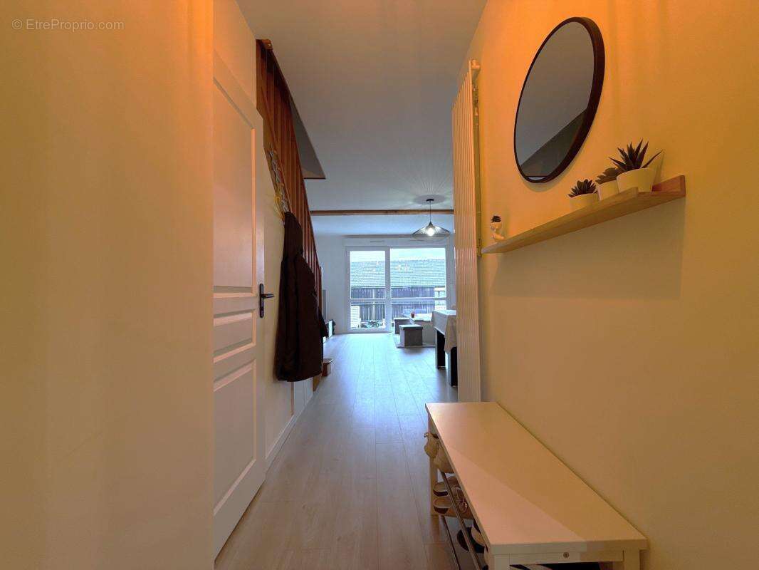 Appartement à CHENOVE