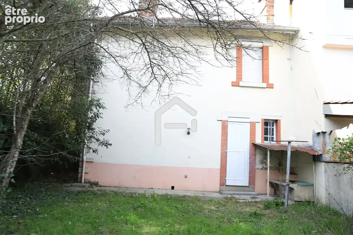 Maison 5 pièces 111 m² à vendre à Pamiers (09100) - photo 2