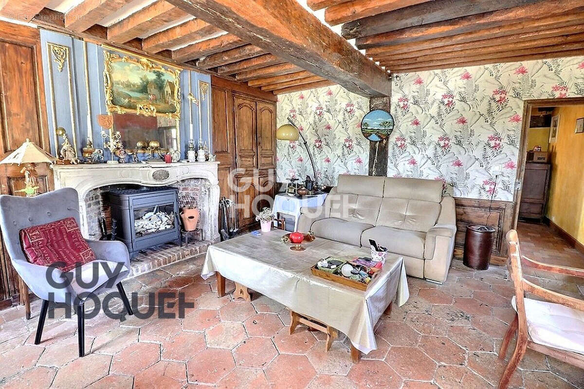 Mesnil en Ouche, proximité du château de Beaumesnil, tous commerces à pied. - photo 8