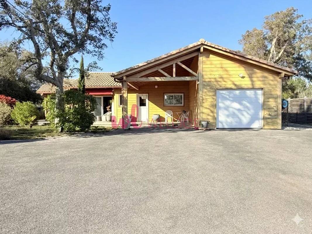 Maison à MOLIETS-ET-MAA