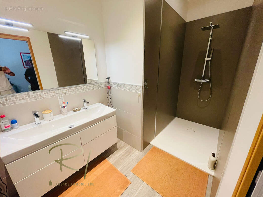 Maison à VALLON-PONT-D&#039;ARC