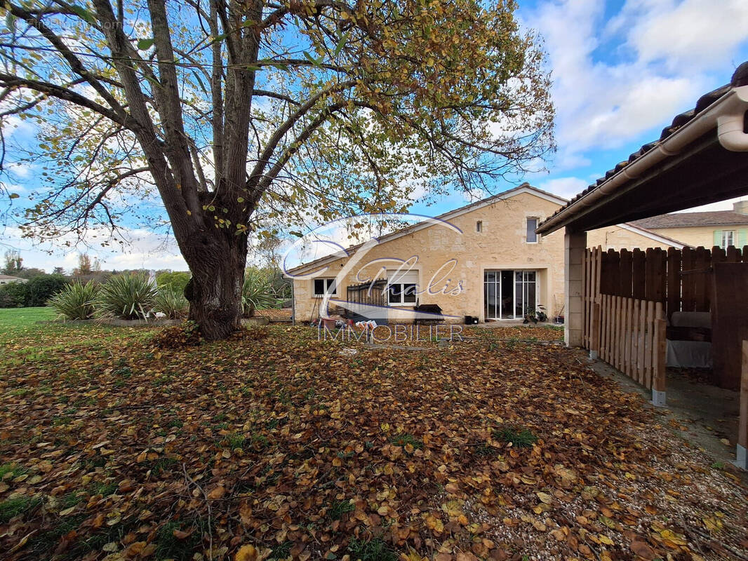 Maison à VILLEGOUGE