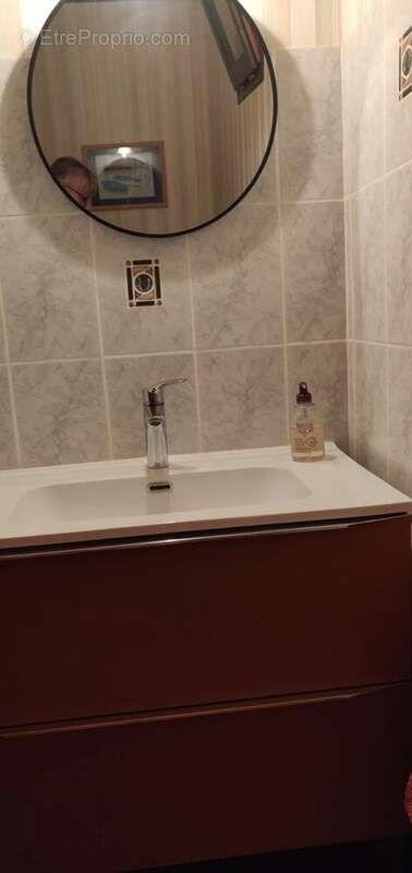 Maison de plain-pied, garage et jardin à vendre à Rioux (17) - photo 26
