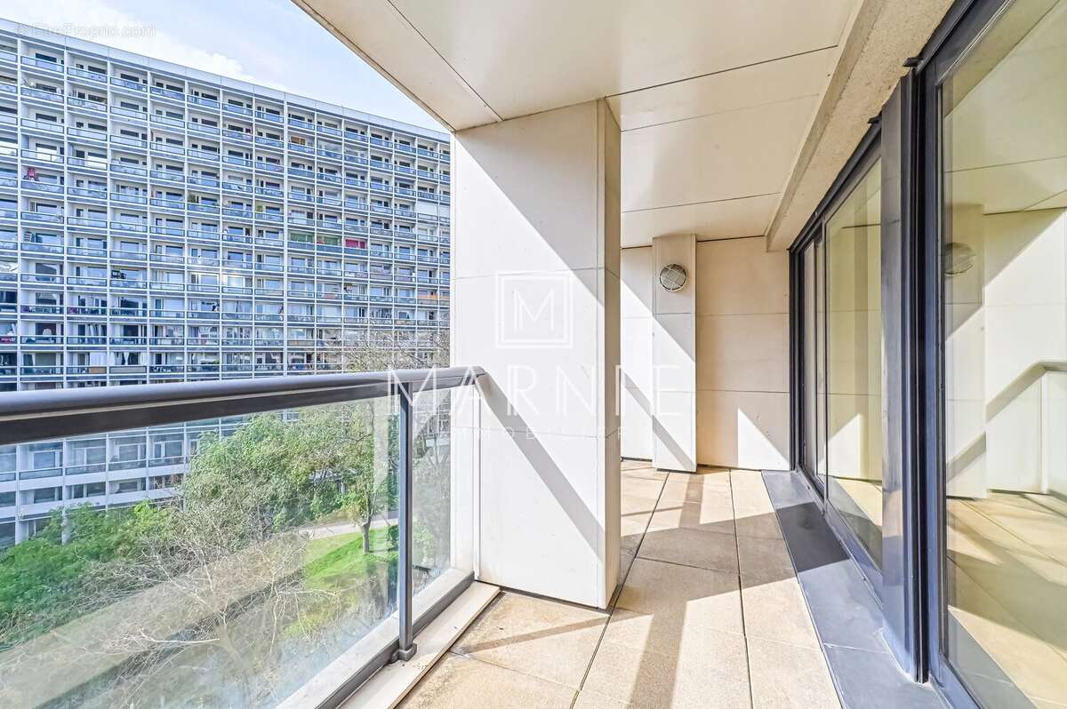 Appartement à PARIS-15E