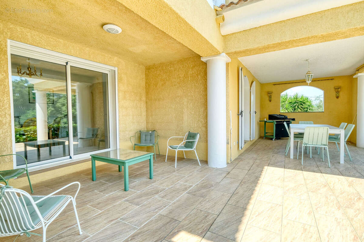 Maison à SANTA-MARIA-POGGIO