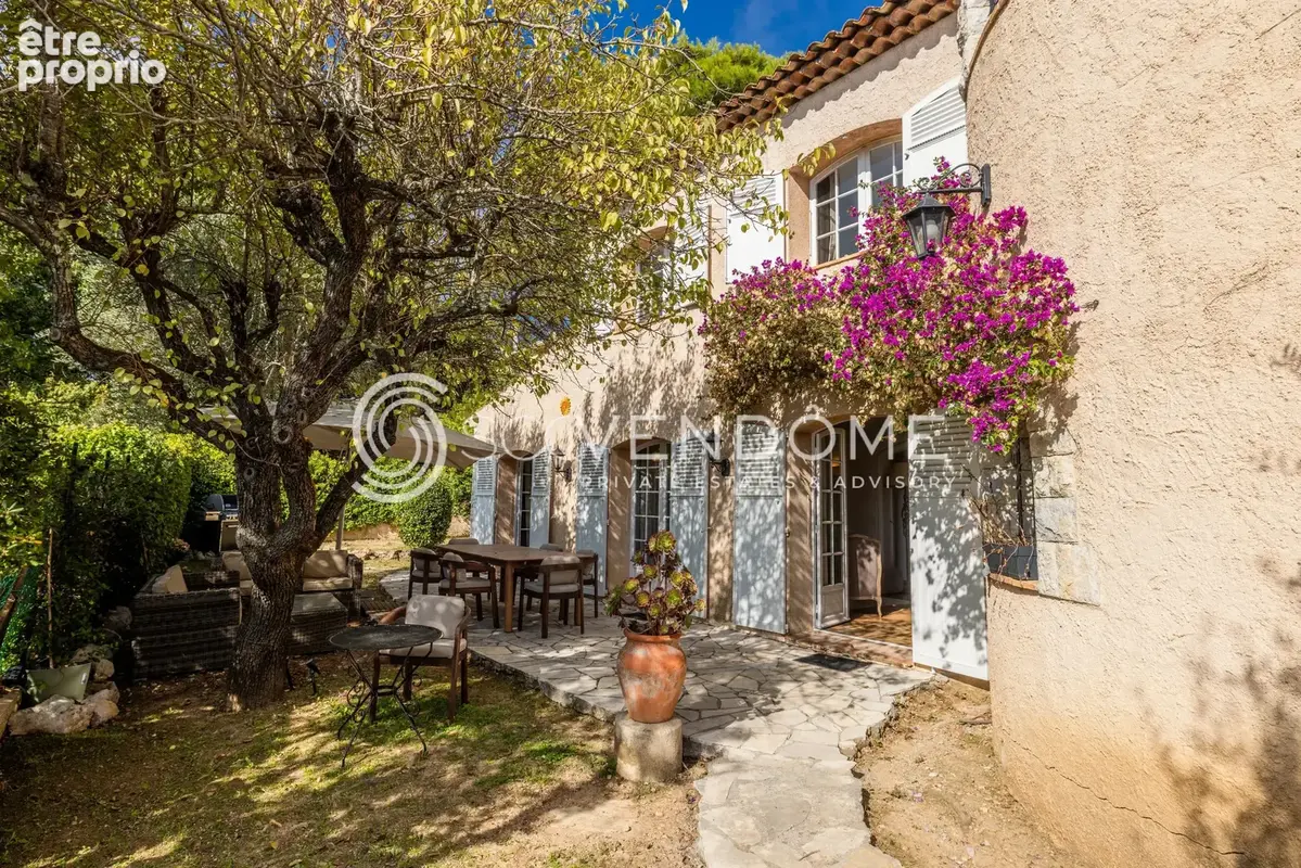 Maison à LE CANNET