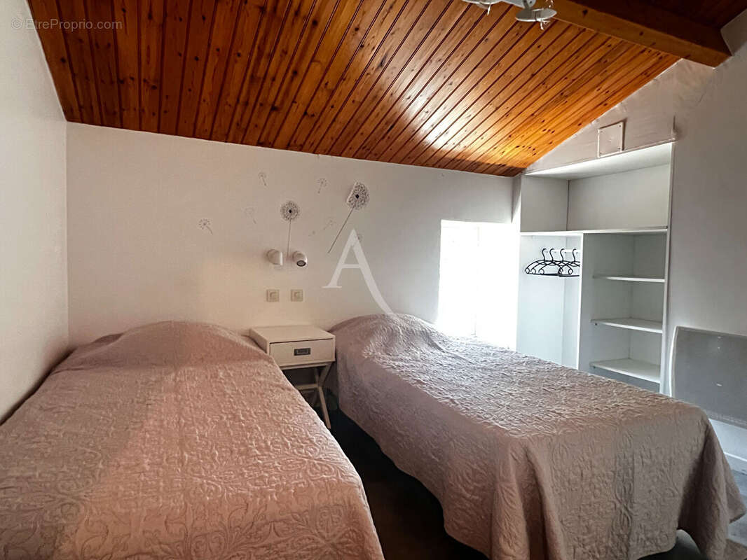 Ensemble immobilier - Mouzeuil Saint Martin - 199 m² - photo 8