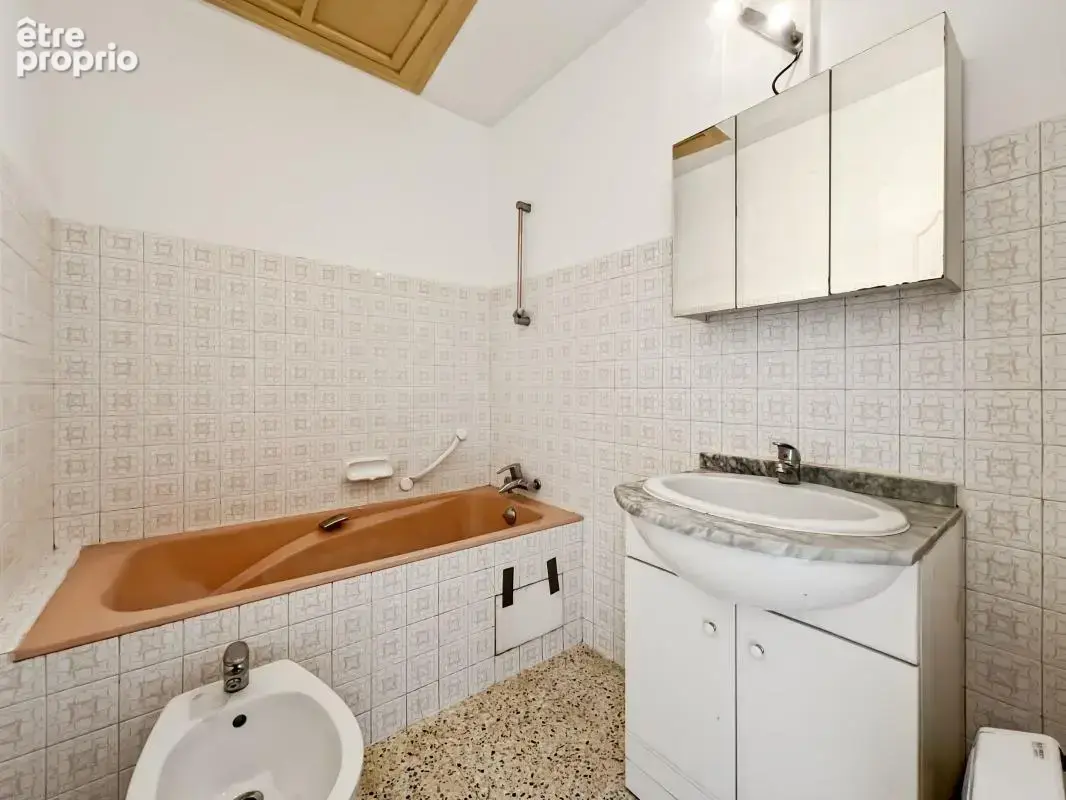 LORIOL - A vendre maison de village – 2 chambres – Garage – Proche commodités - photo 10