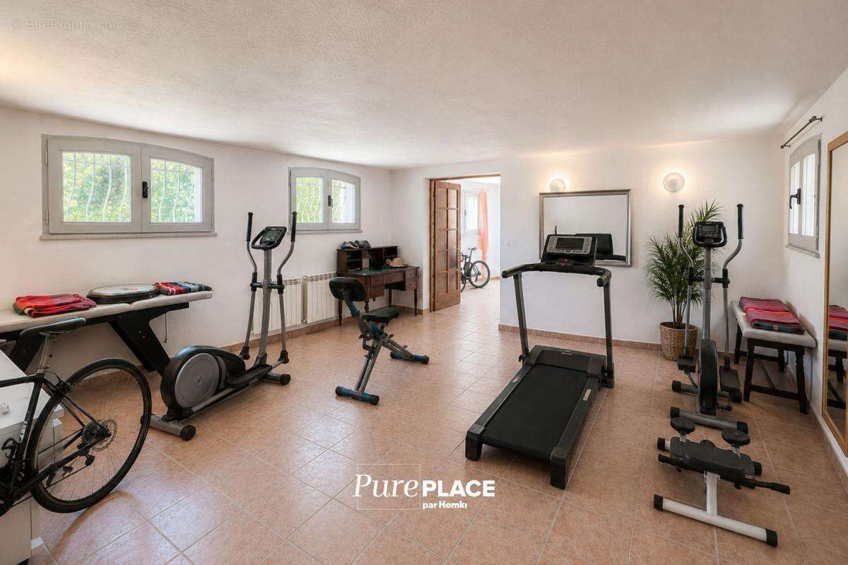 Maison/Villa T9 de 337 m2 à Saint-Raphaël 83700 - photo 24
