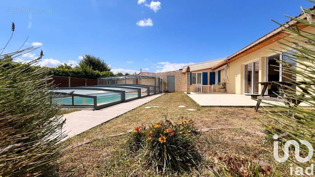 Photo 1 - Maison à SAINT-LOUBES