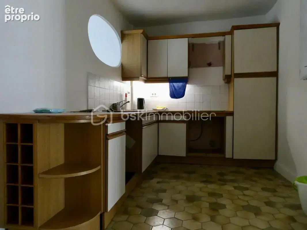 Centre Ville T2 55 m² Traversant Faibles charges Bon état - photo 9