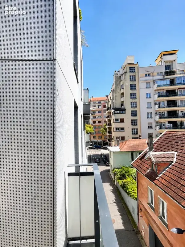 Appartement T4 de 85m2 - Copro 2017 - Terrasse - DPE C - GRENOBLE ? CHAMPIONNET - photo 13